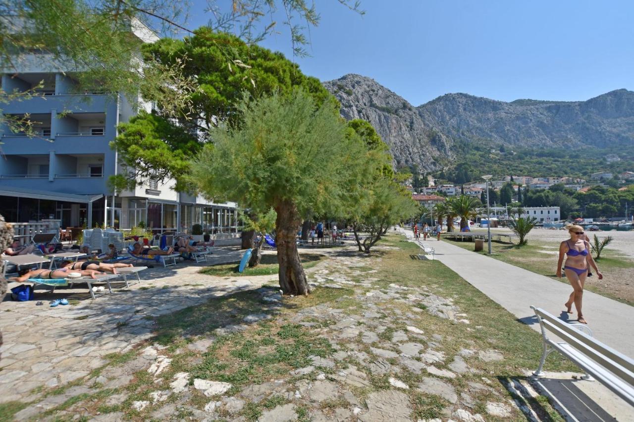 Apartment And Rooms Tatjana Omiš Esterno foto
