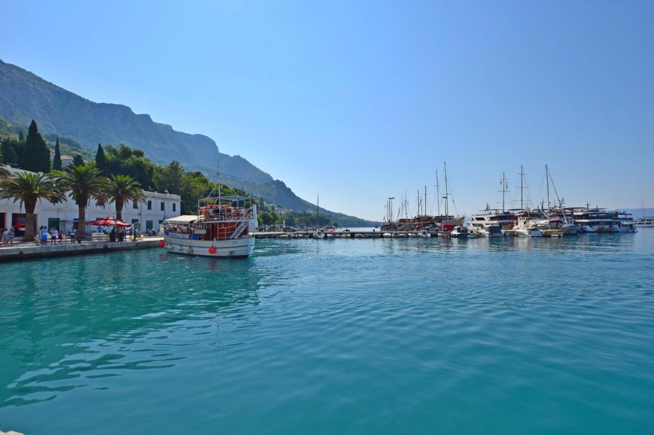 Apartment And Rooms Tatjana Omiš Esterno foto