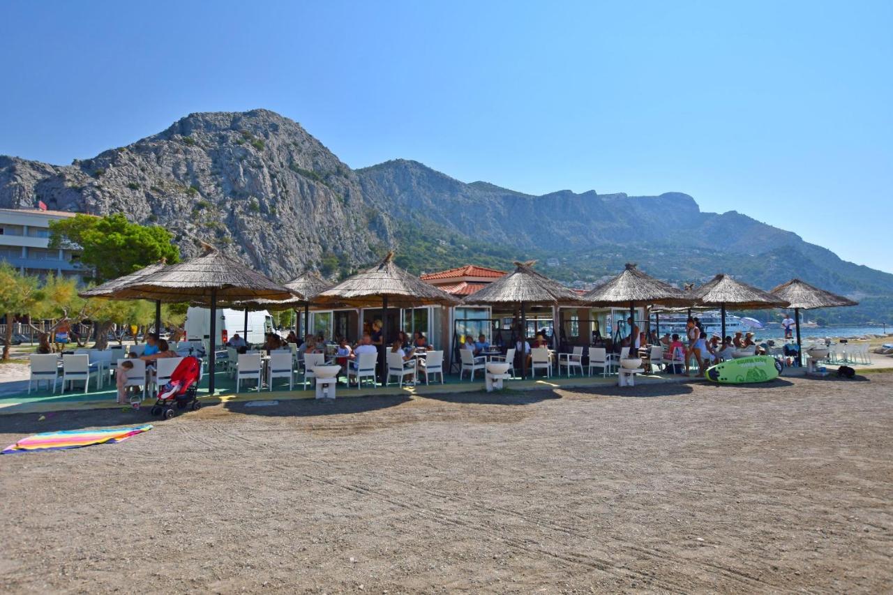 Apartment And Rooms Tatjana Omiš Esterno foto