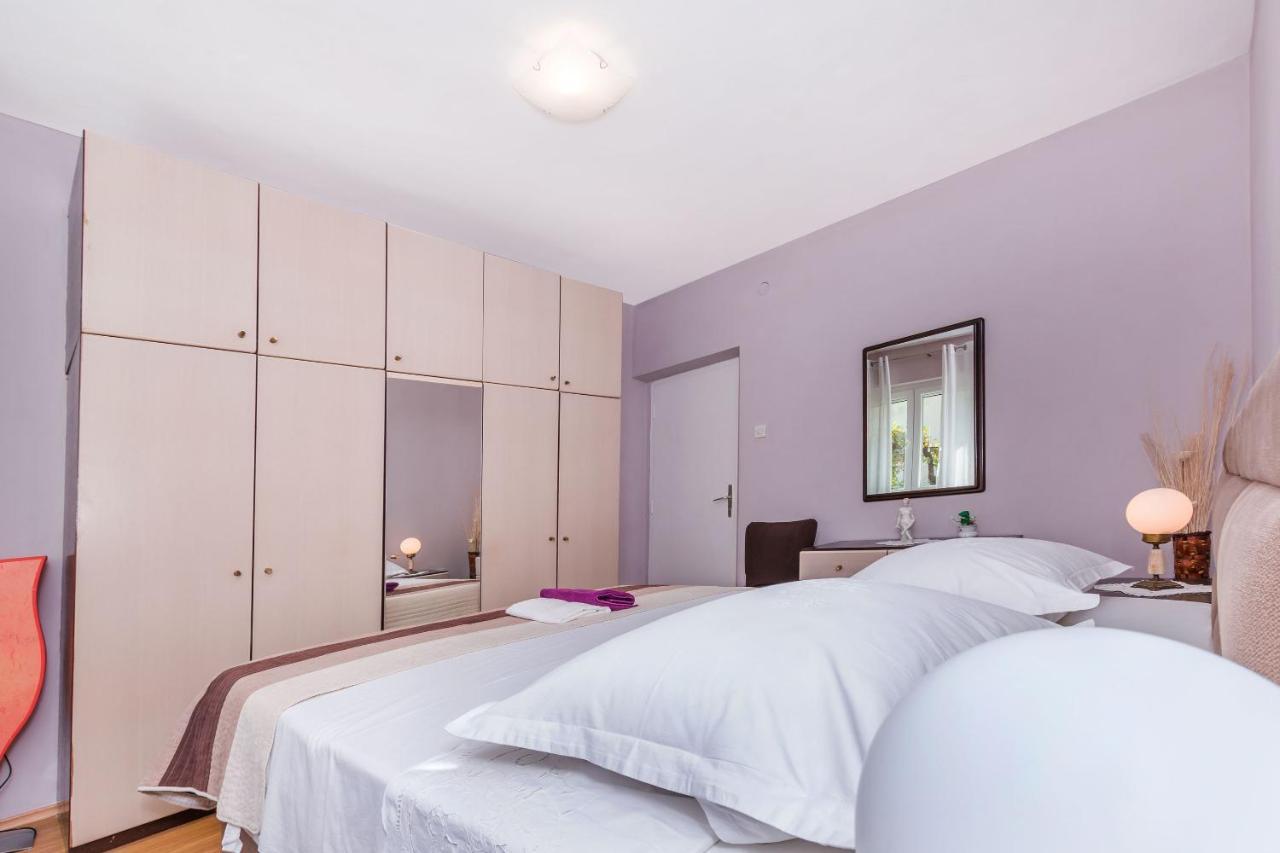 Apartment And Rooms Tatjana Omiš Esterno foto